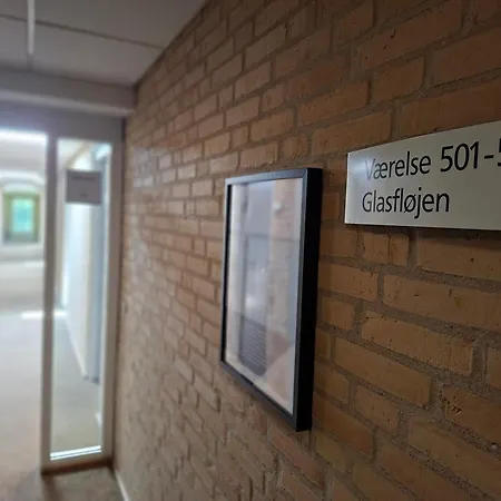 胡塞特米泽尔法特酒店