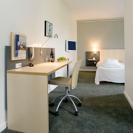 호텔 Huset 3*